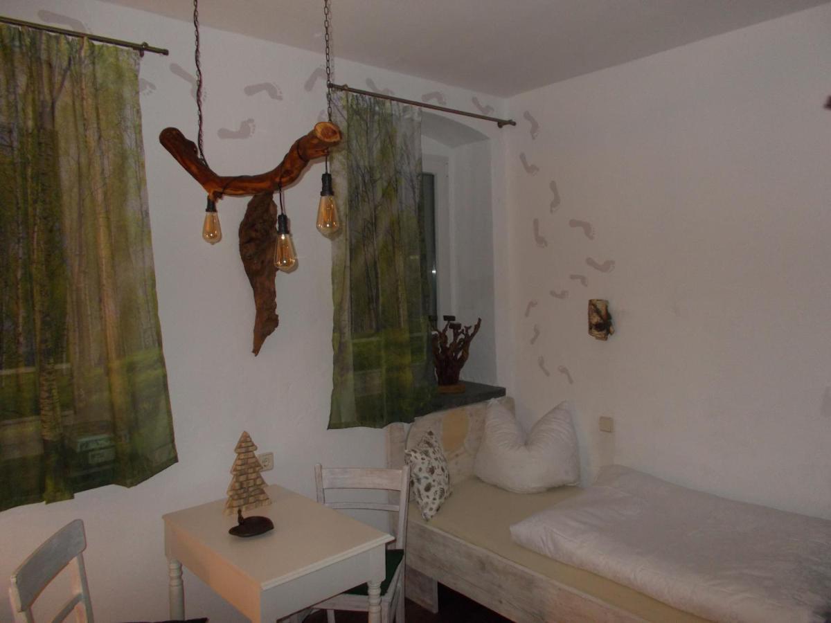Ferienwohnung "Hinter Den Sieben Bergen" Шварценберг Екстер'єр фото