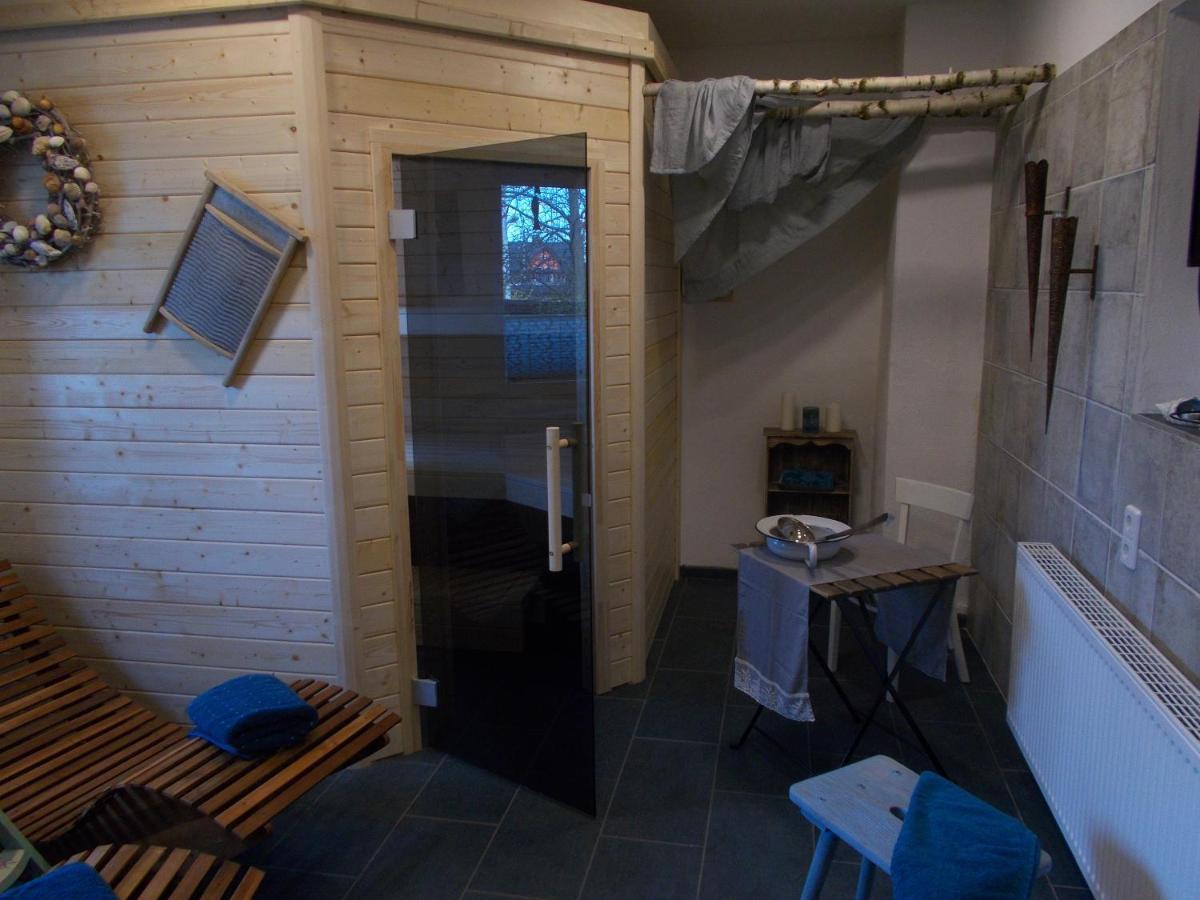 Ferienwohnung "Hinter Den Sieben Bergen" Шварценберг Екстер'єр фото